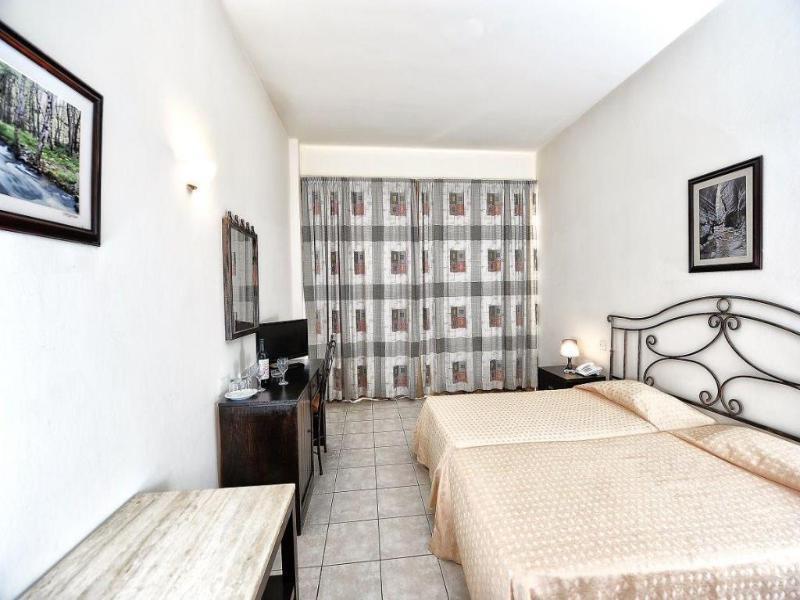 Piere Anne Beach Hotel Agia Napa Exterior foto